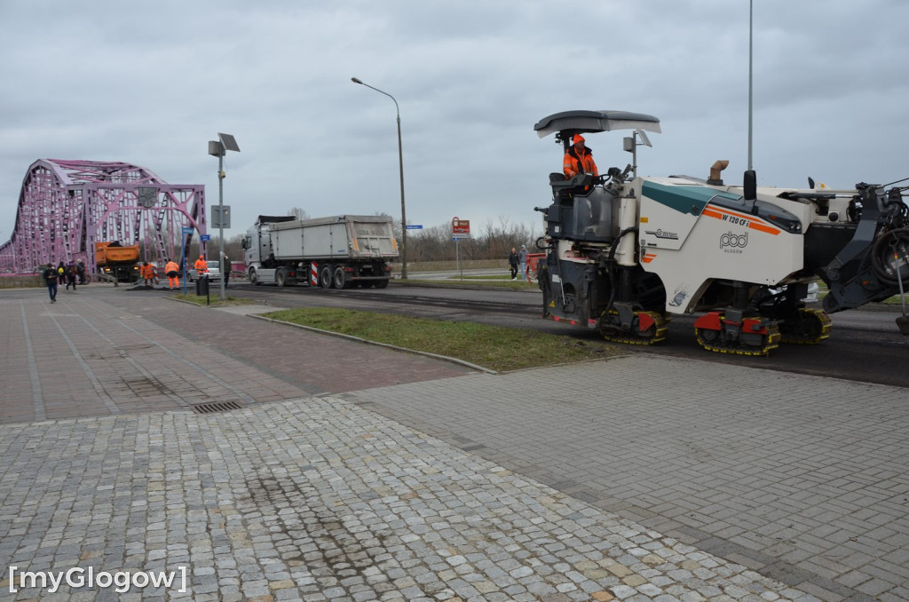 Korek przed mostem w Głogowie