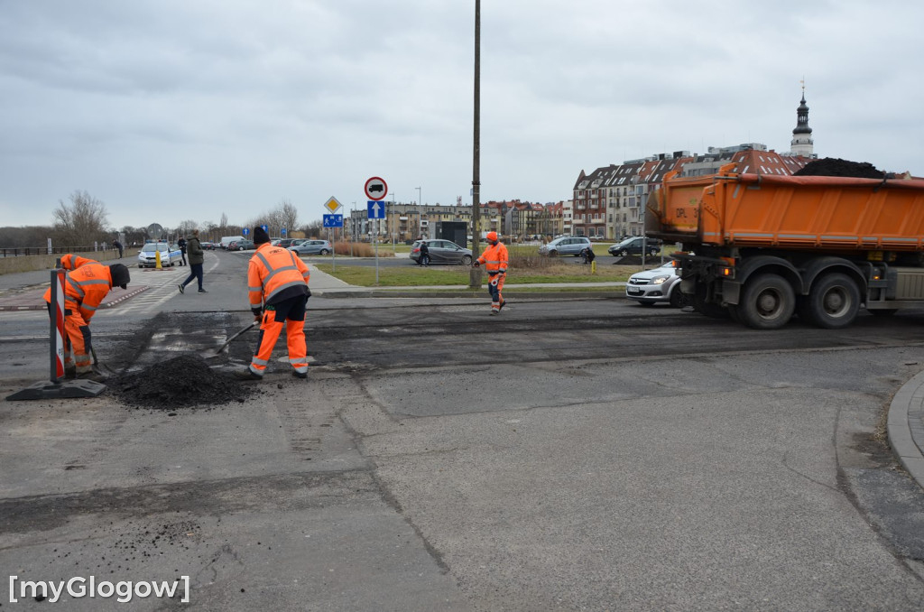 Korek przed mostem w Głogowie