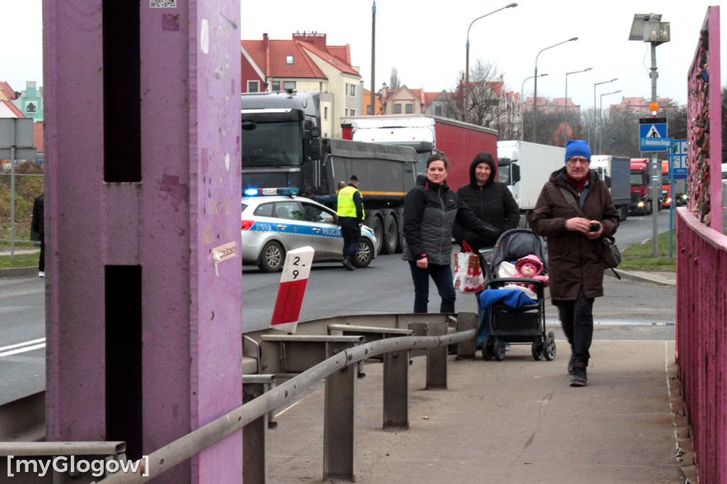 Grupa rolników urwała się z protestu na Ostrowie Tumskim w Głogowie