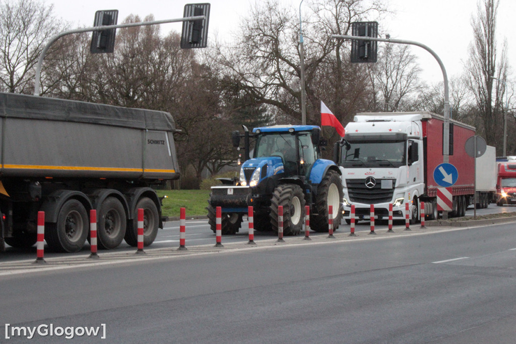 Grupa rolników urwała się z protestu na Ostrowie Tumskim w Głogowie