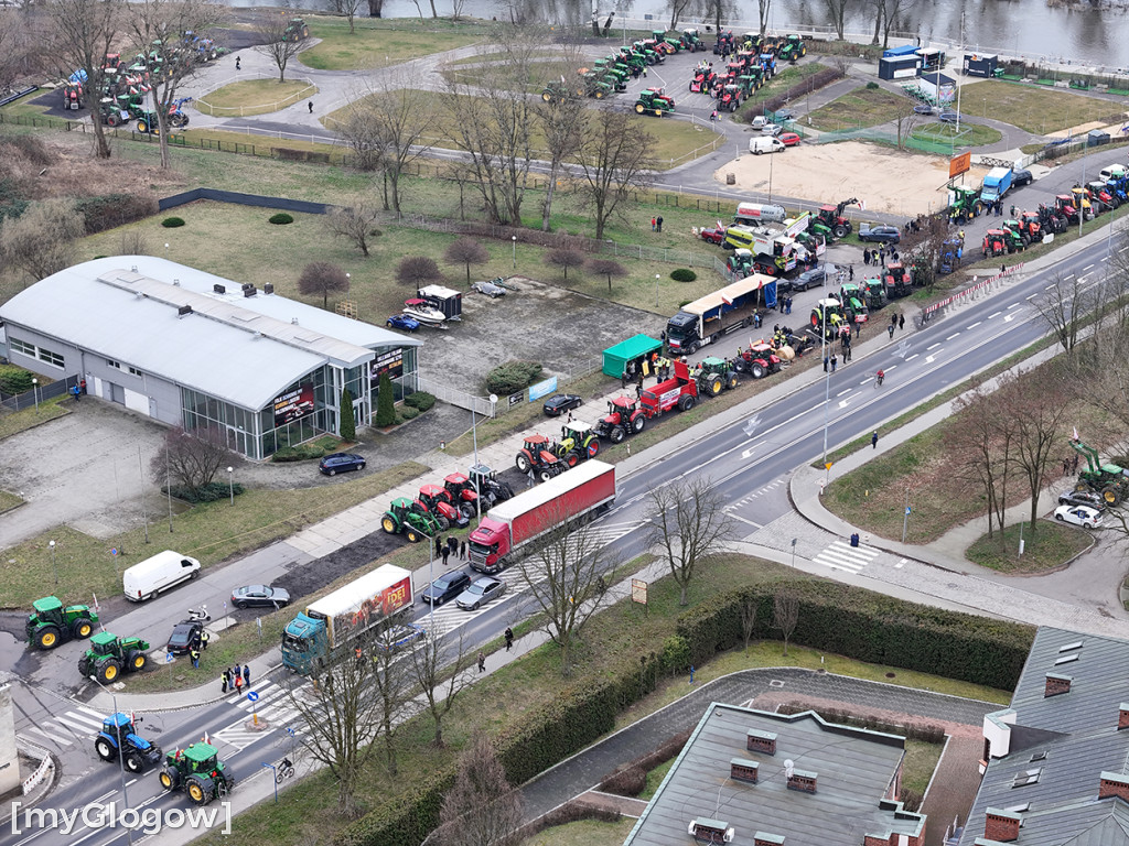 Grupa rolników urwała się z protestu na Ostrowie Tumskim w Głogowie