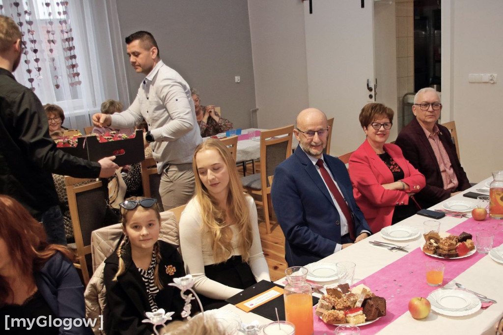 Panie rozpoczęły świętowanie Dnia Kobiet