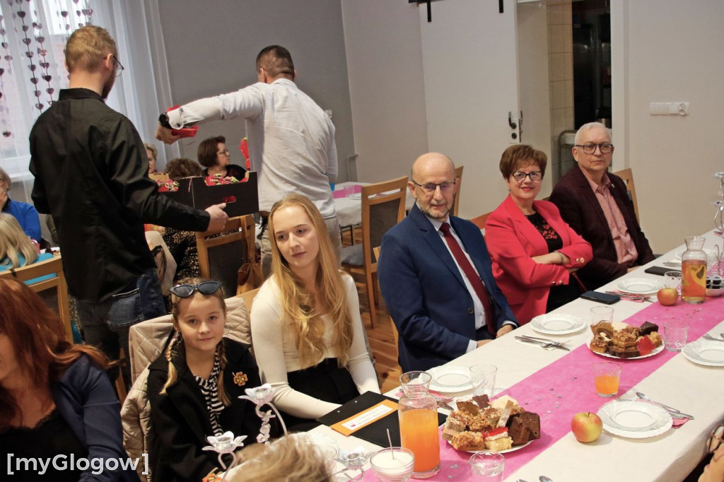 Panie rozpoczęły świętowanie Dnia Kobiet