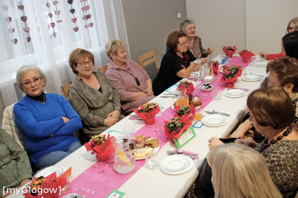 Panie rozpoczęły świętowanie Dnia Kobiet