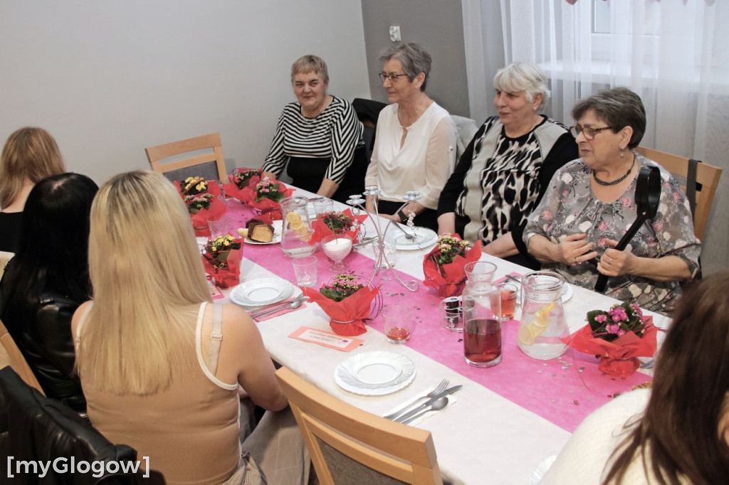Panie rozpoczęły świętowanie Dnia Kobiet