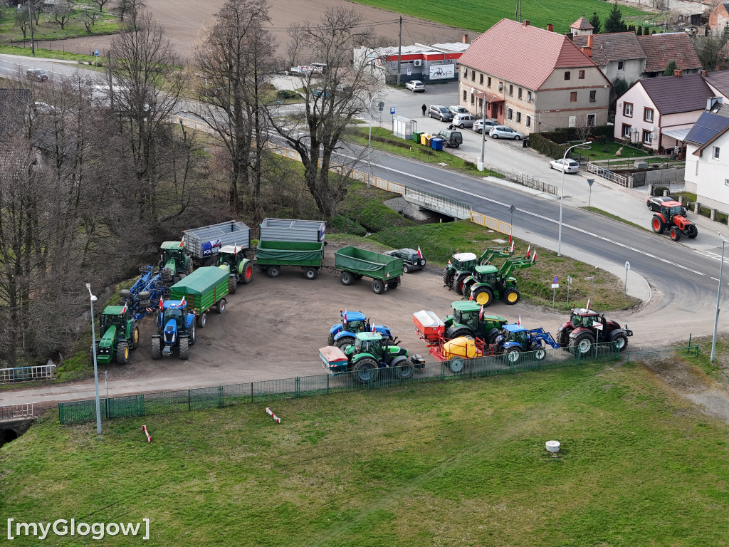 Blokada rolnicza w Nielubi i wycieczki po DW 292