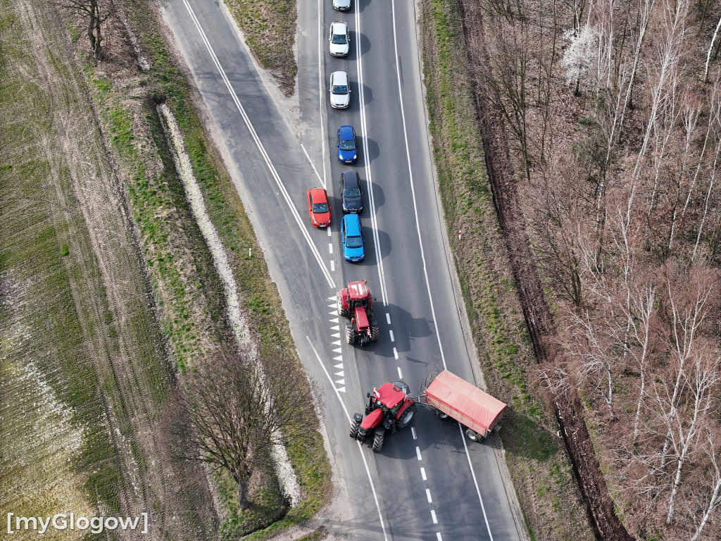 Blokada rolnicza w Nielubi i wycieczki po DW 292