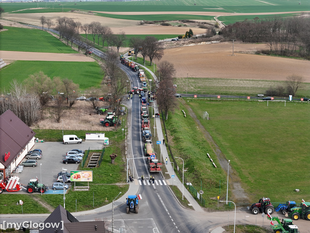 Blokada rolnicza w Nielubi i wycieczki po DW 292