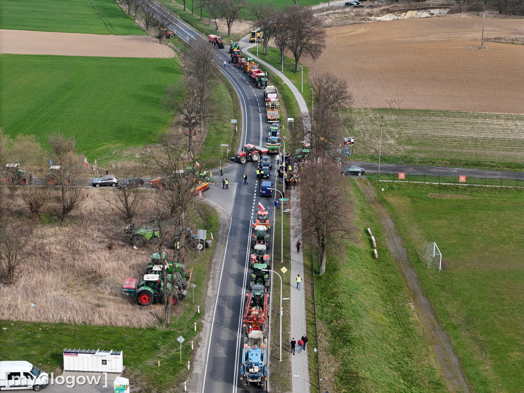 Blokada rolnicza w Nielubi i wycieczki po DW 292