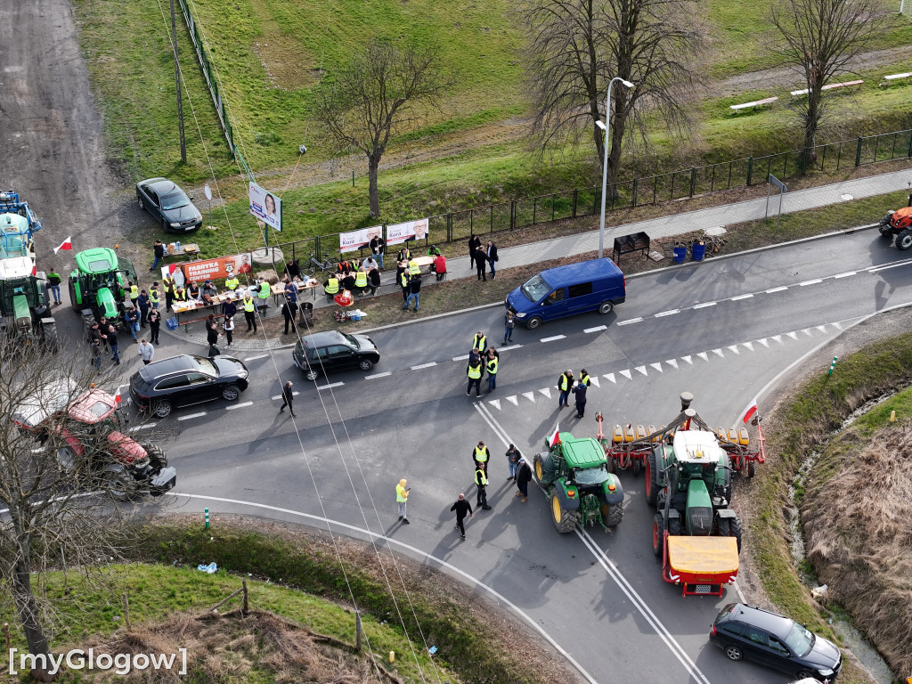 Blokada rolnicza w Nielubi i wycieczki po DW 292