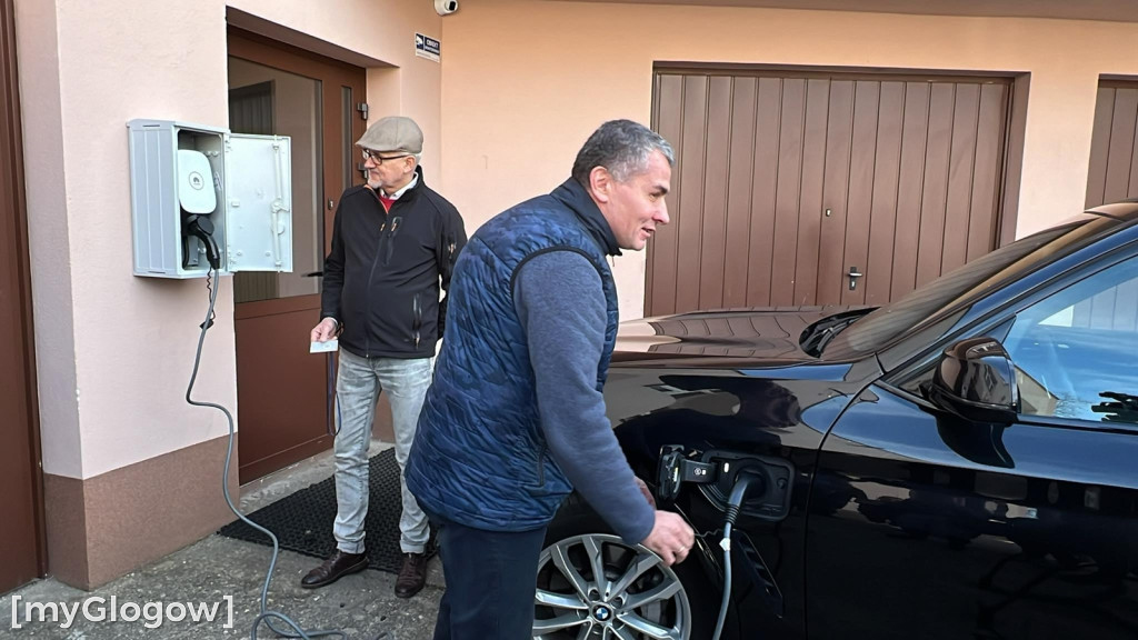 Otwarcie stacji ładowania w szkole w Głogowie