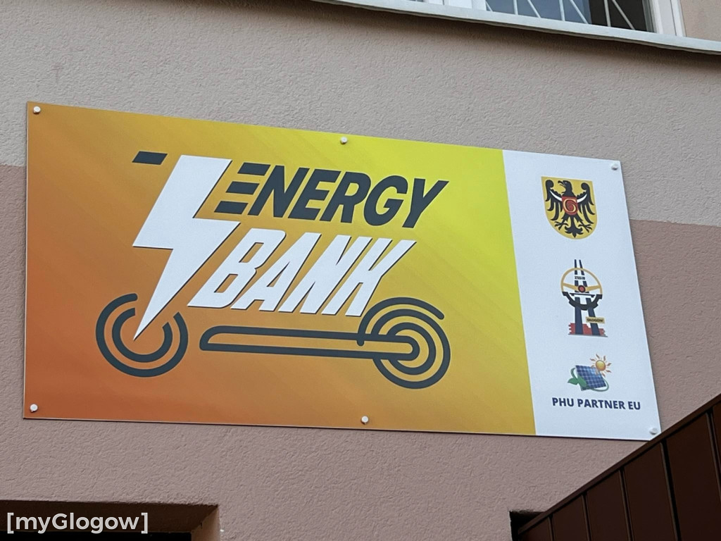 Otwarcie stacji ładowania w szkole w Głogowie
