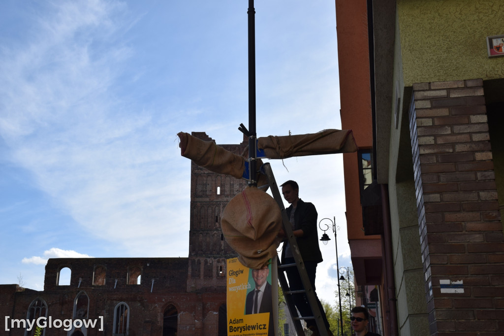 Pod ratuszem przed festiwalem historycznym