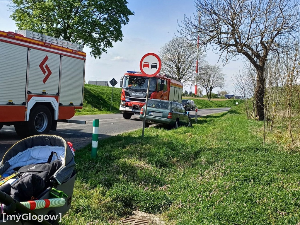 Zderzenie trzech aut w Krzepowie