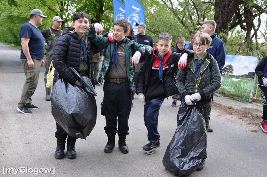 Akcja sprzątania nad Odrą w Głogowie. Ogromne ilości śmieci