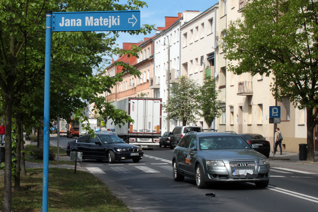 Potrącenie pieszego na Sikorskiego. Są utrudnienia