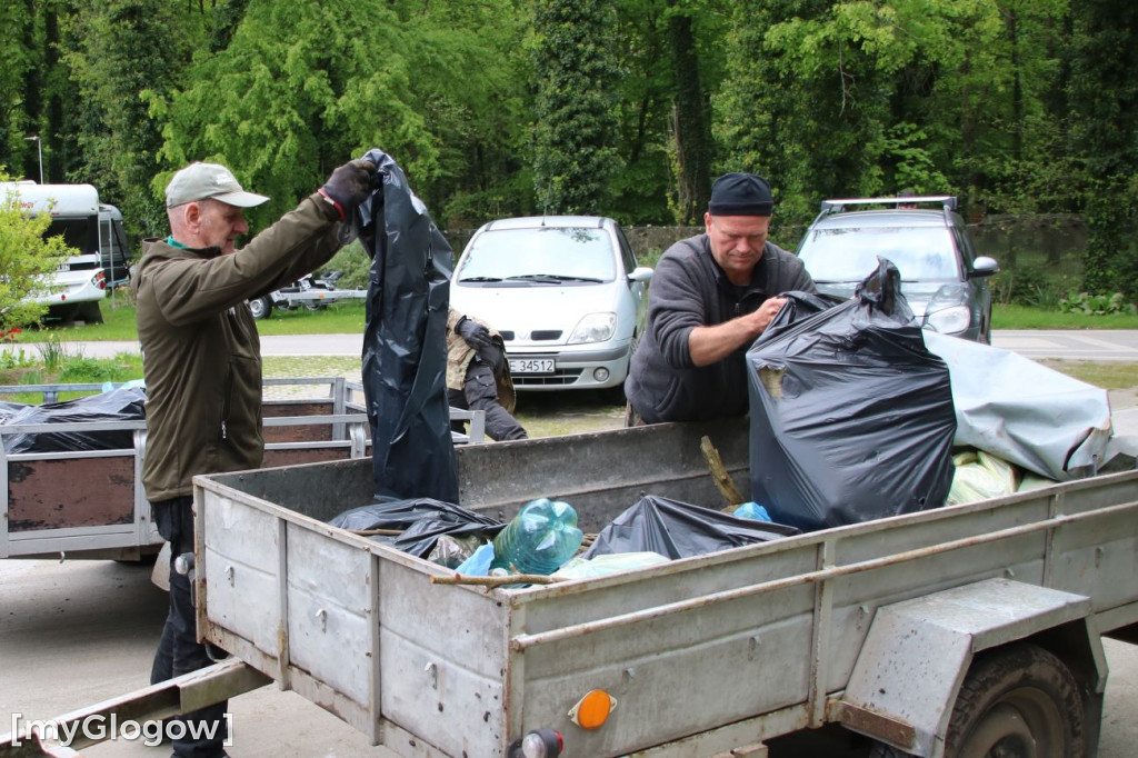 Sławskie jeziora są ogromnie zaśmiecone