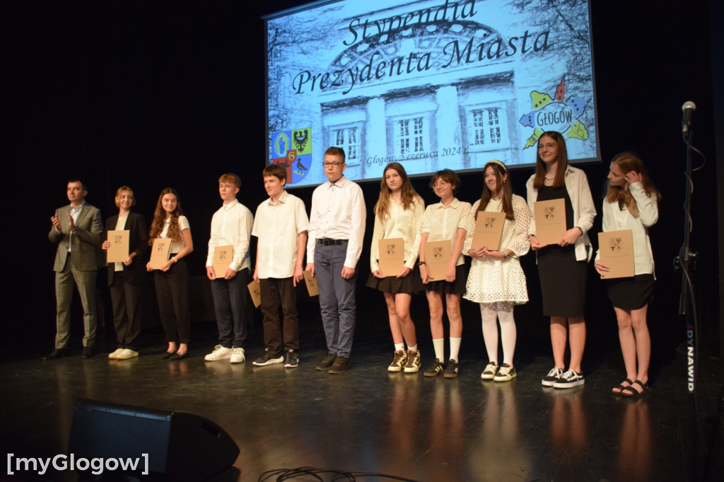 Stypendia prezydenta Głogowa SP 10, 13 i 14