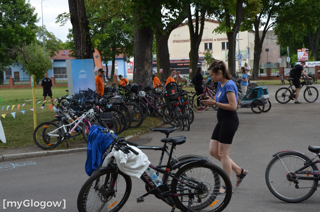 Rajd rowerowy i piknik z atrakcjami przy PANS w Głogowie