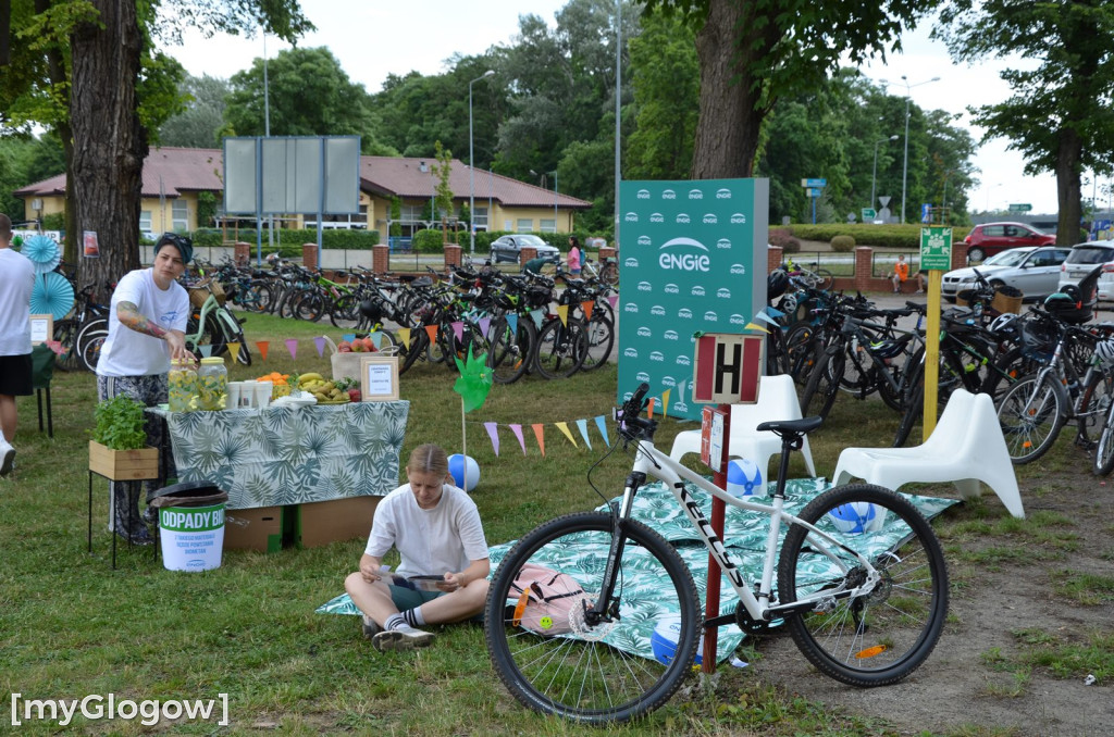 Rajd rowerowy i piknik z atrakcjami przy PANS w Głogowie