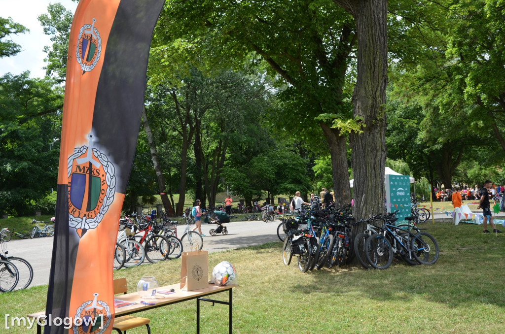 Rajd rowerowy i piknik z atrakcjami przy PANS w Głogowie