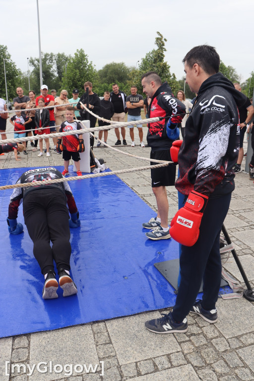 Piknik bokserski na Bulwarze Nadodrzańskim