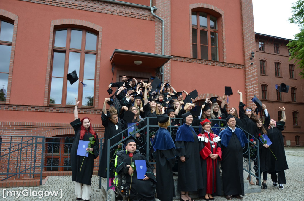 Gratulacje! Absolutorium absolwentów PANS w Głogowie