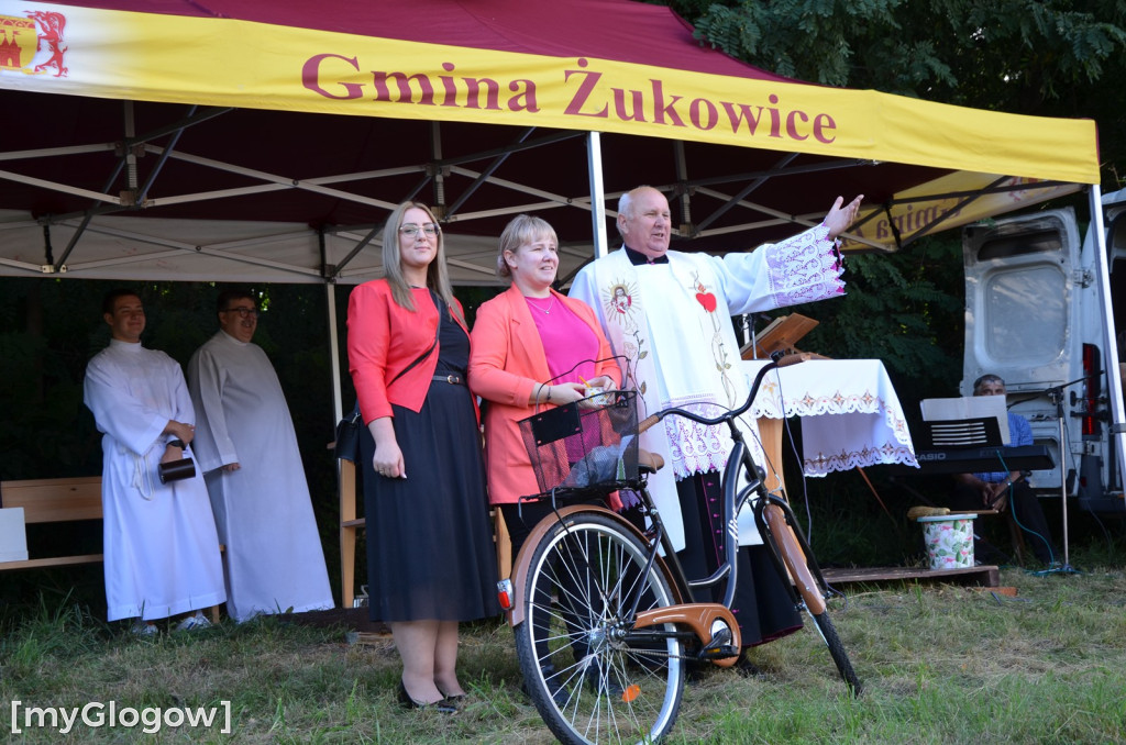 Poświęcenie samochodów pod Górą Świętej Anny koło Głogowa