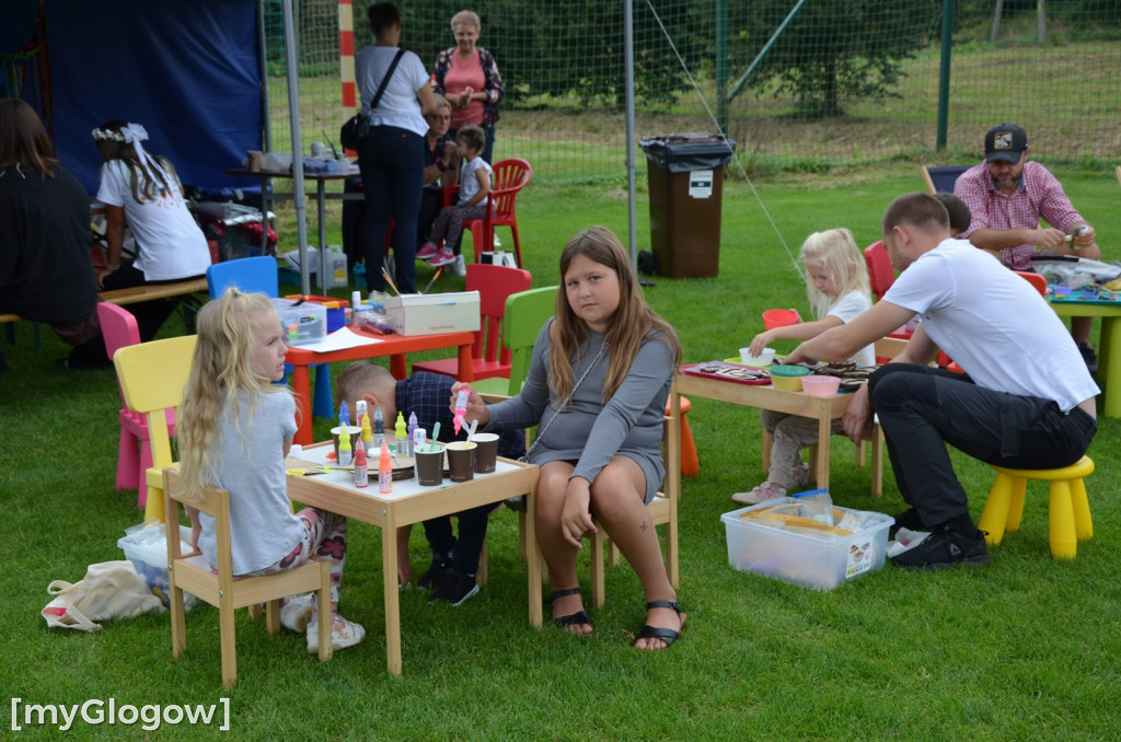 Gmina Jerzmanowa bawi  się na dożynkach w Potoczku