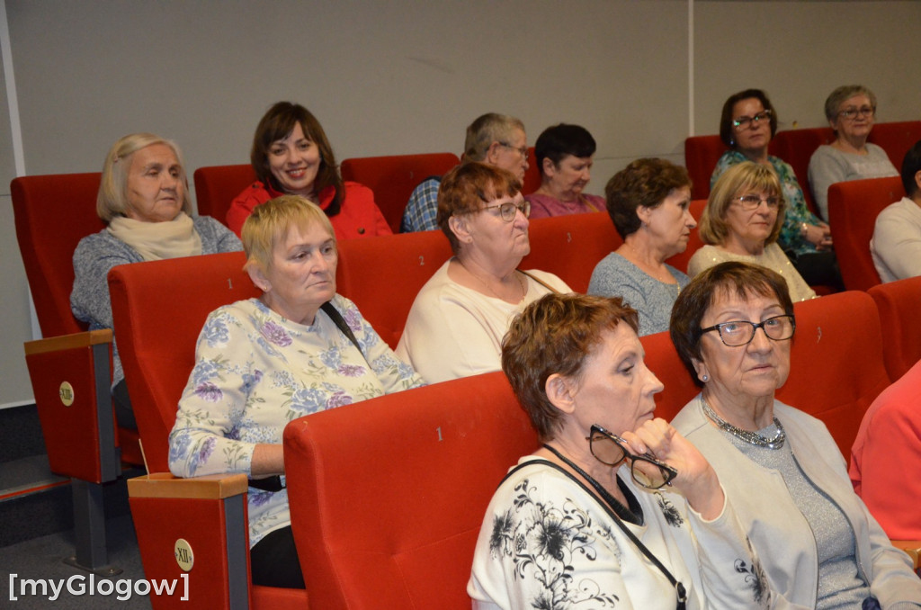 Dzień Nauczyciela w Głogowie. Medale, nagrody i koncert w MOK