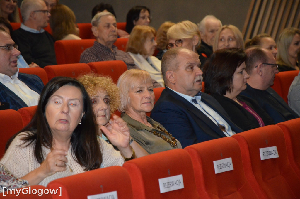 Dzień Nauczyciela w Głogowie. Medale, nagrody i koncert w MOK