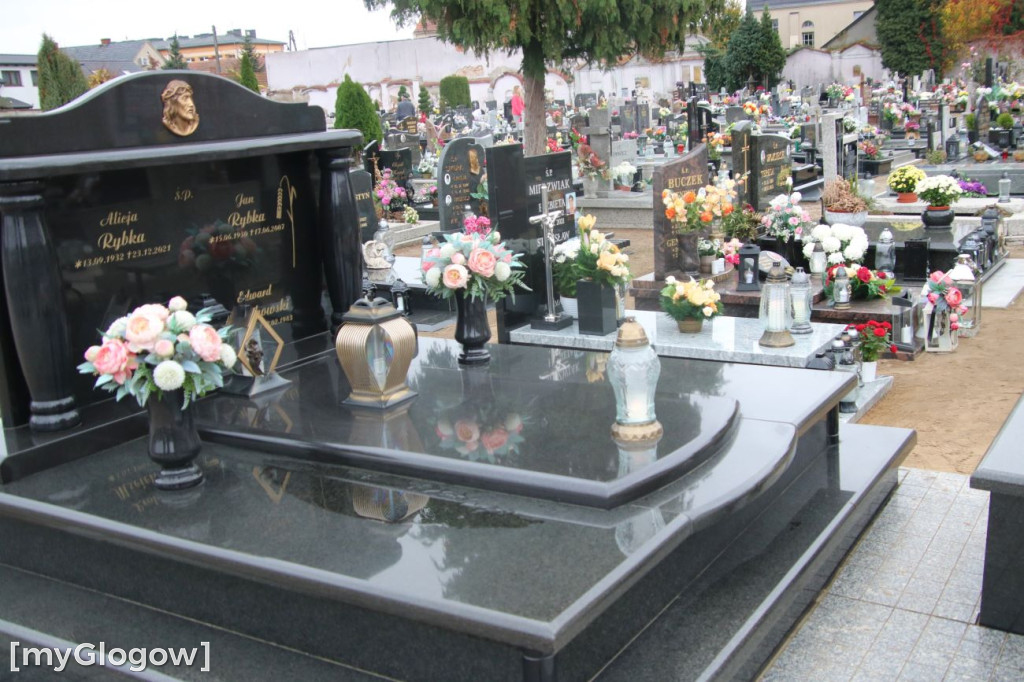 Cmentarze w Sławie