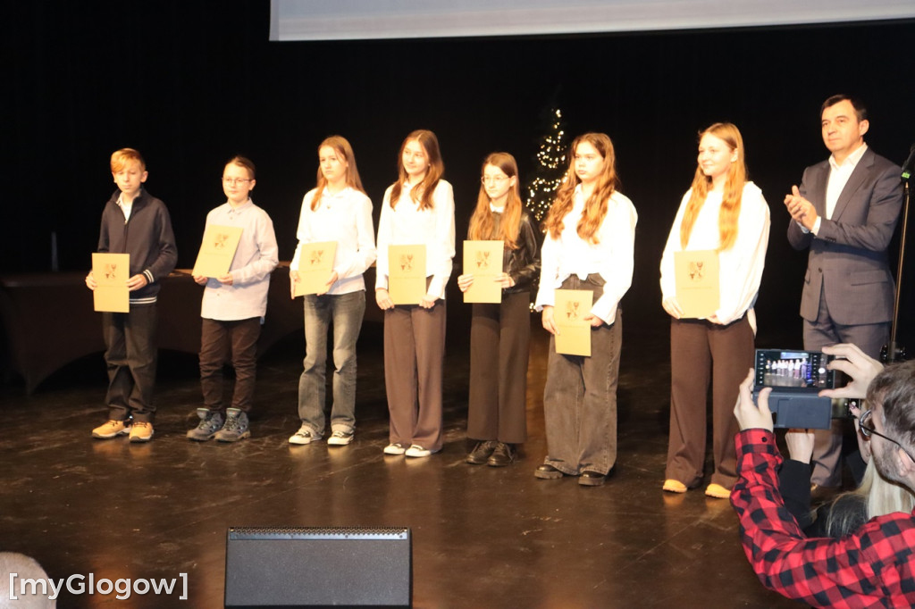 Stypendia w Głogowie cz 1