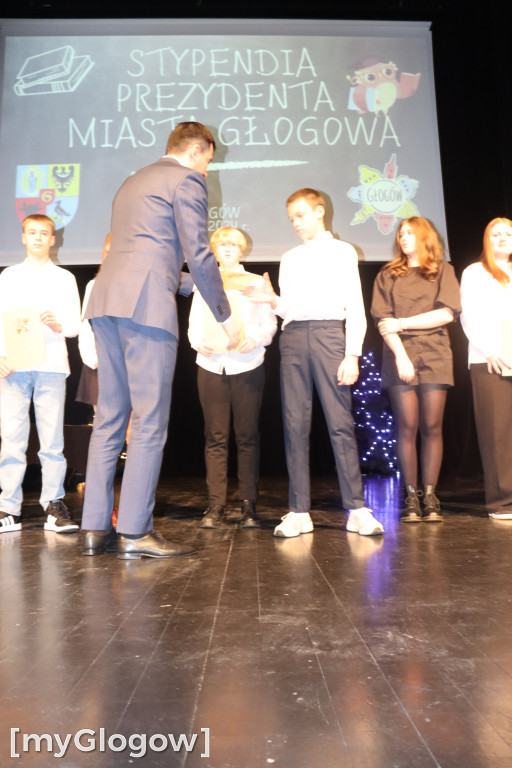 Stypendia w Głogowie cz 1