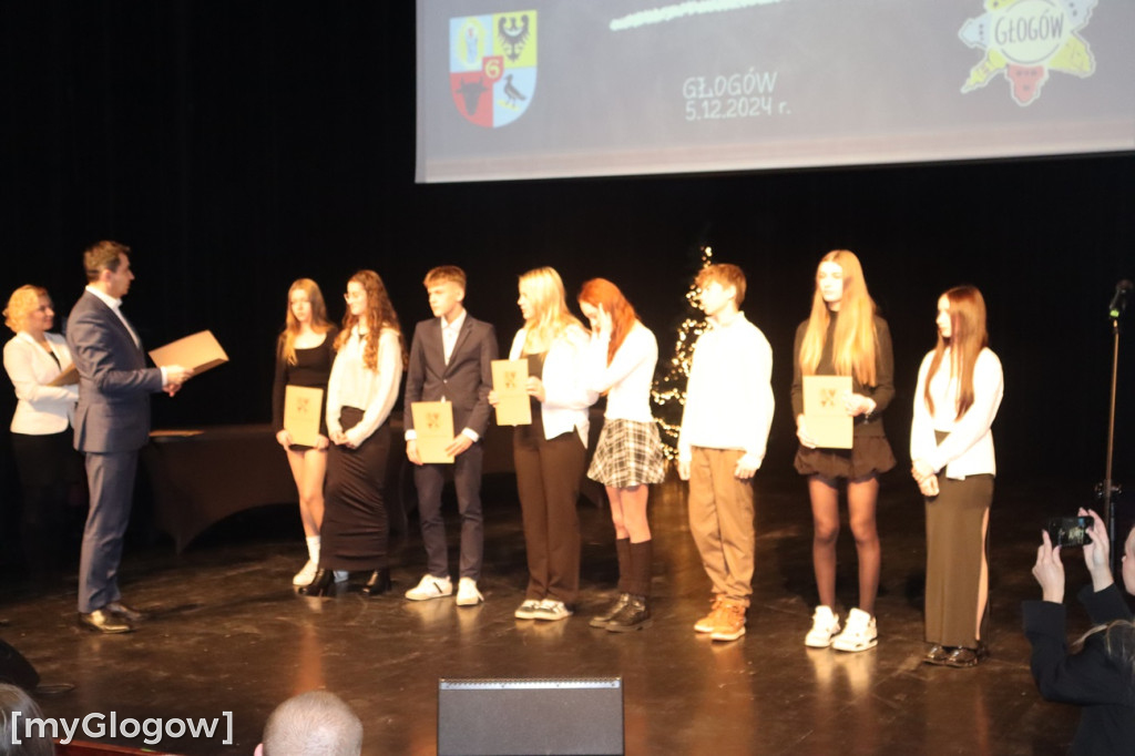 Stypendia w Głogowie cz 1