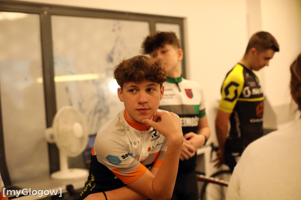 Nowoczesna sala treningowa dla kolarzy