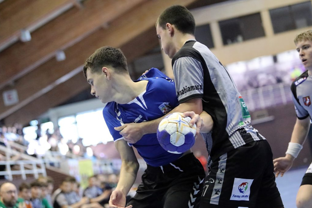 To był hit! Juniorzy Chrobrego grali z ekipą Oławy