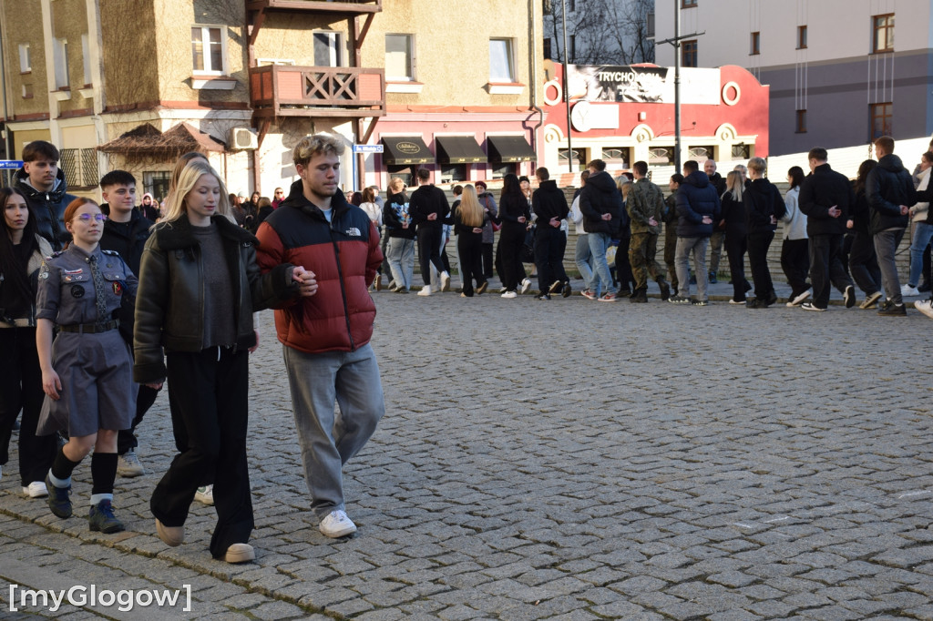 Polonez dla Adasia na Rynku w Głogowie