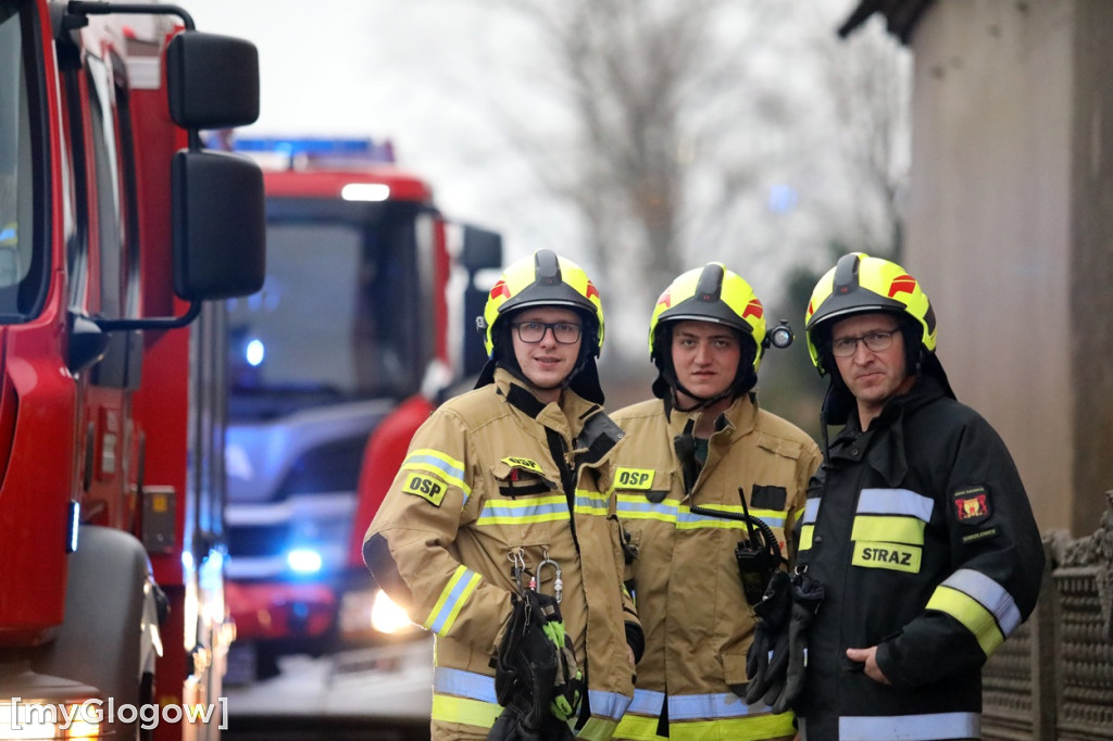 Wypadek pod Głogowem. Autem uderzył w mur
