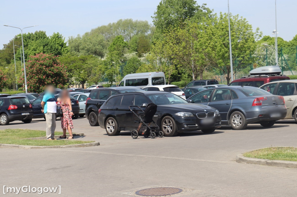 Kolizja na parkingu
