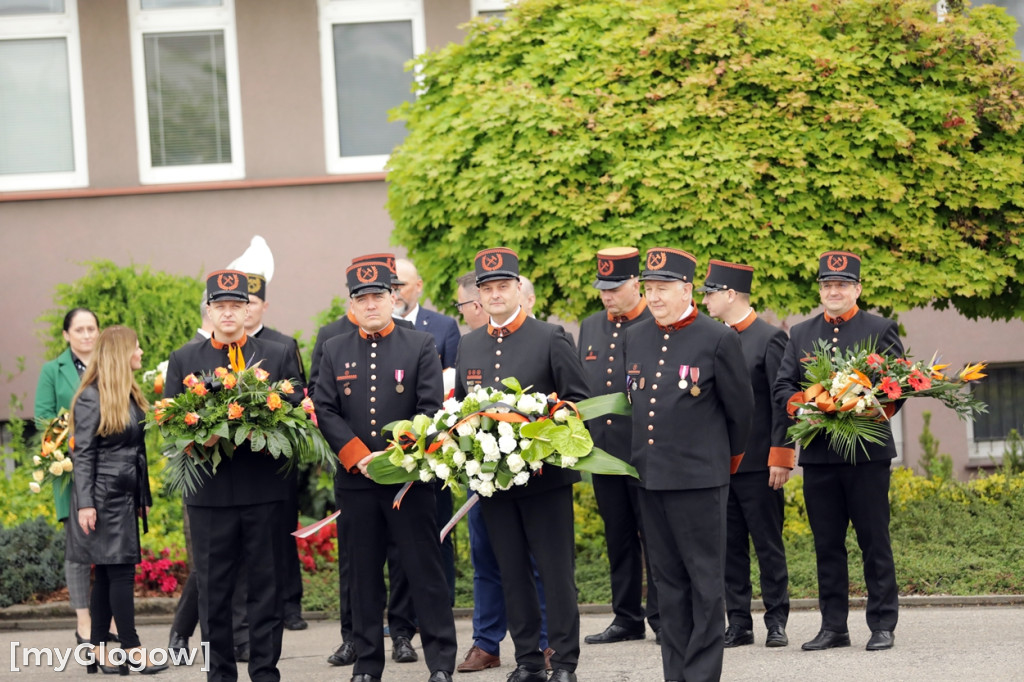 Złożyli kwiaty przy pomniku Św. Floriana