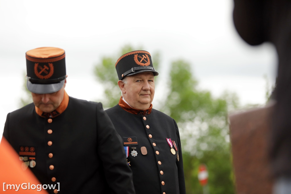 Złożyli kwiaty przy pomniku Św. Floriana