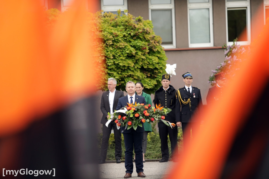 Złożyli kwiaty przy pomniku Św. Floriana
