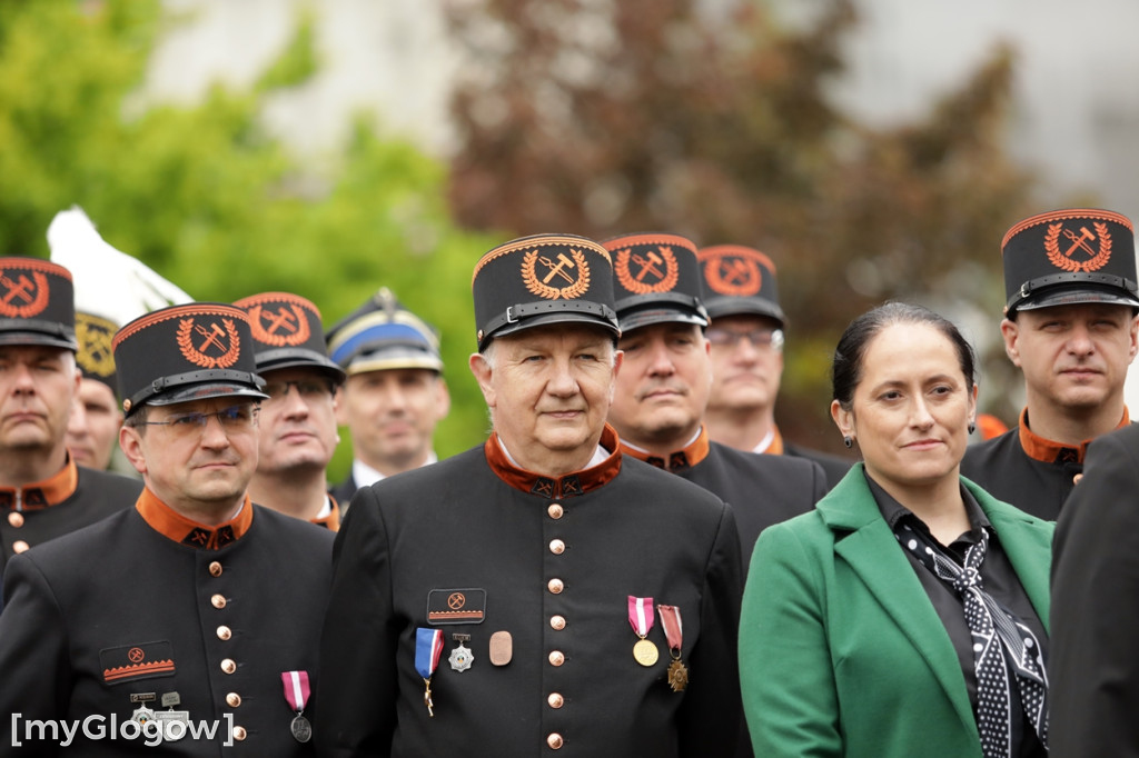 Złożyli kwiaty przy pomniku Św. Floriana