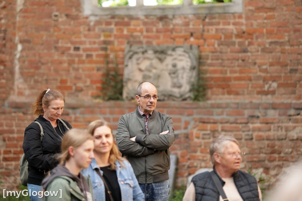 Zwiedzali ruiny kościoła św. Mikołaja w Głogowie
