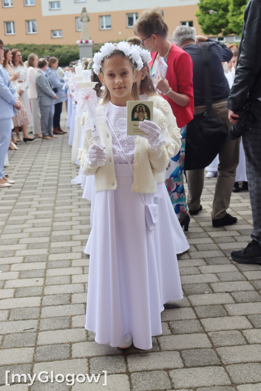 Pierwsza Komunia w parafii Św Miłosiedzia