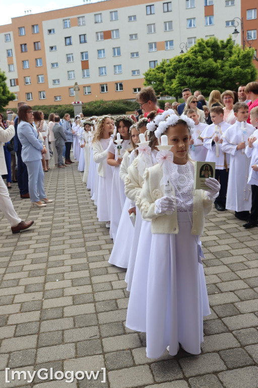 Pierwsza Komunia w parafii Św Miłosiedzia