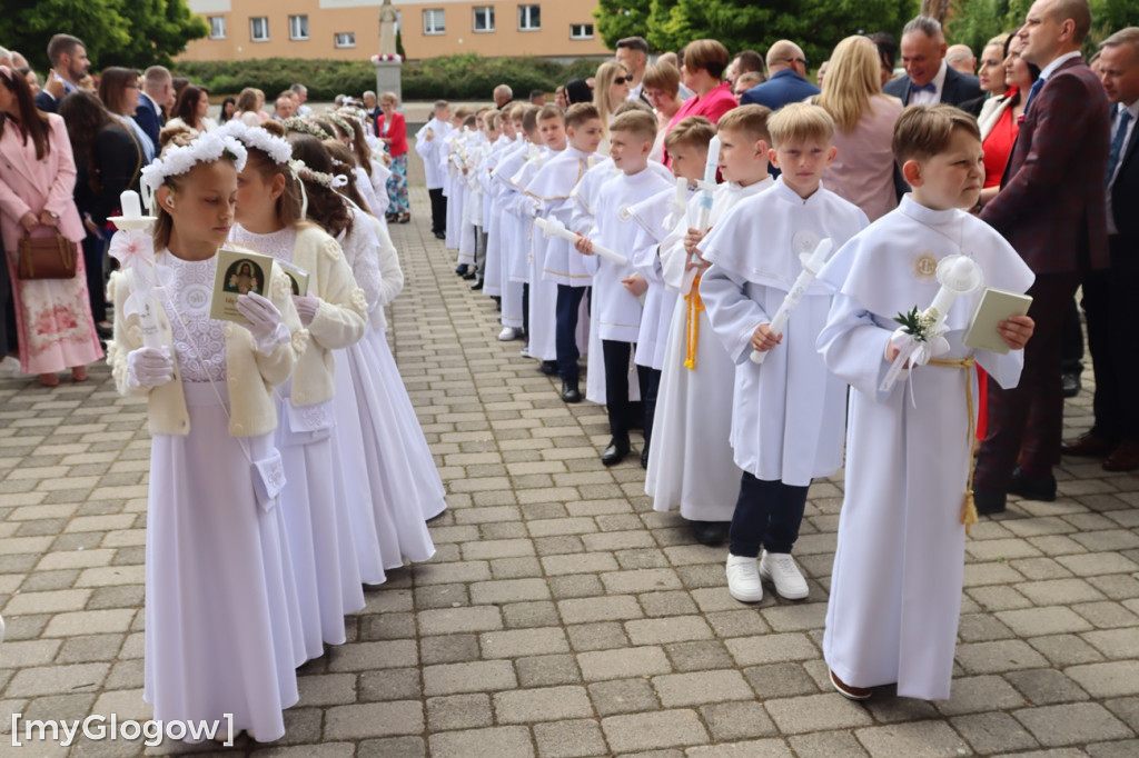 Pierwsza Komunia w parafii Św Miłosiedzia
