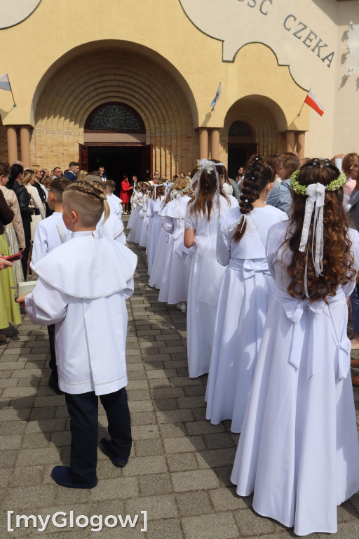 Pierwsza Komunia w parafii Św Miłosiedzia