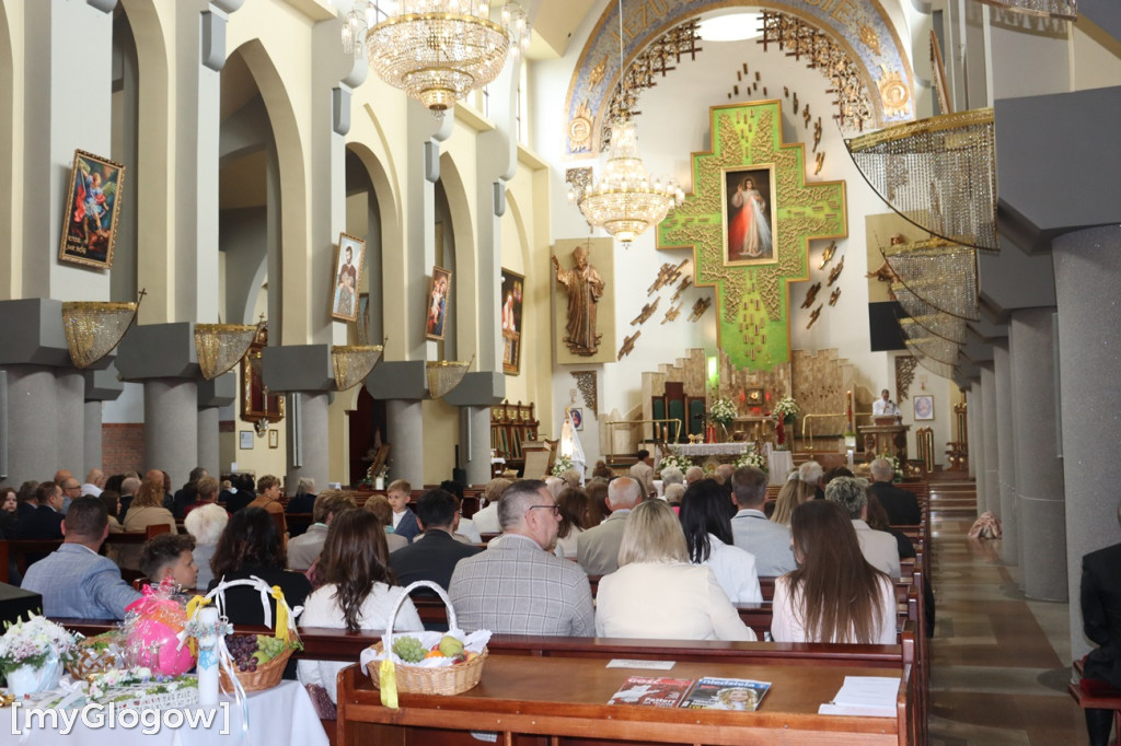 Pierwsza Komunia w parafii Św Miłosiedzia